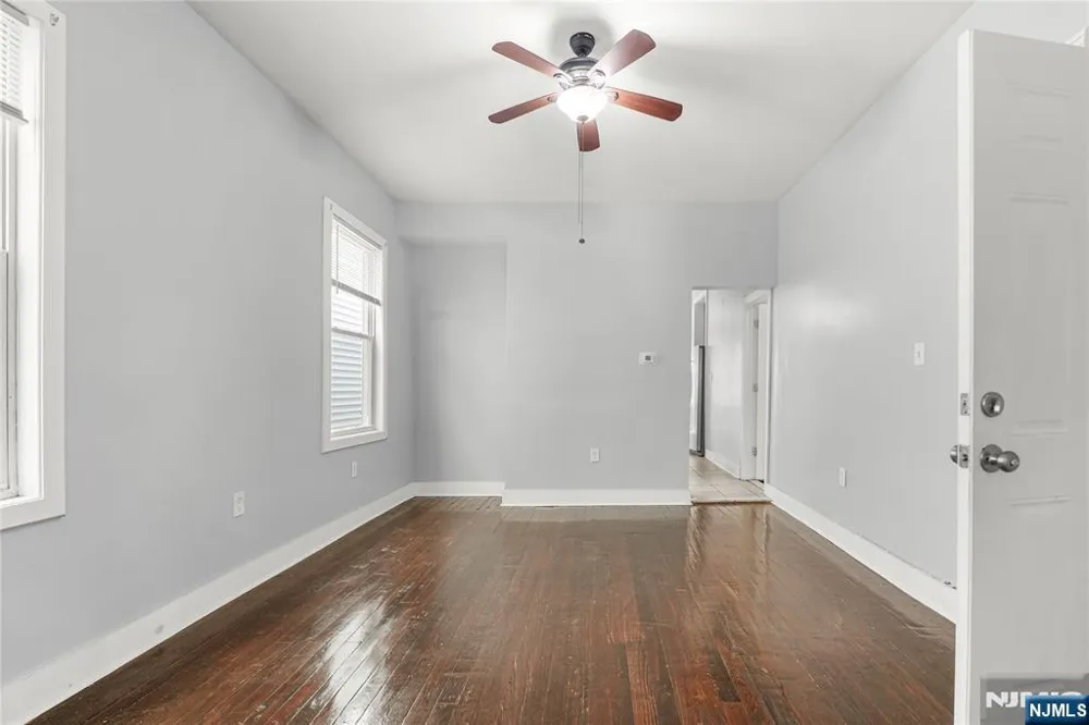 564 Sanford Avenue 1 Newark, NJ 07106