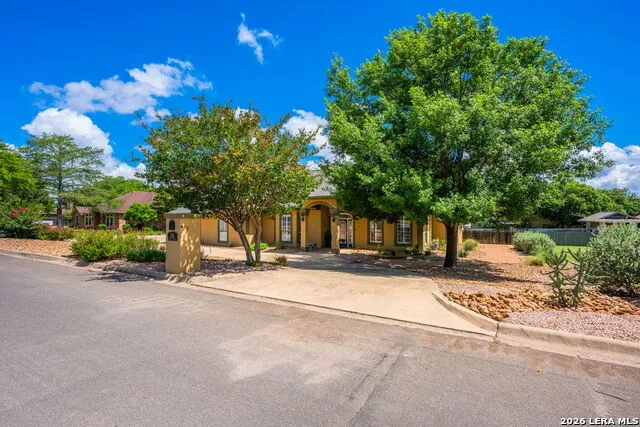 516 Winged Foot Kerrville, TX 78028