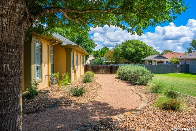 516 Winged Foot Kerrville, TX 78028