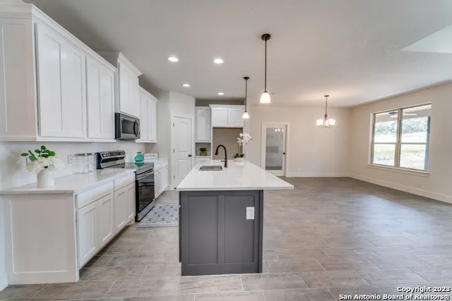 130 Frank Jones Blanco, TX 78606