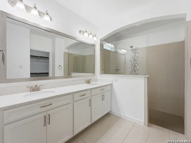 619 HIDDEN VIEW ST New Braunfels, TX 78130
