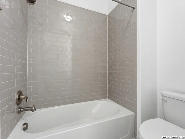 619 HIDDEN VIEW ST New Braunfels, TX 78130