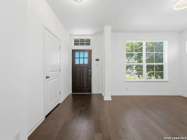 619 HIDDEN VIEW ST New Braunfels, TX 78130