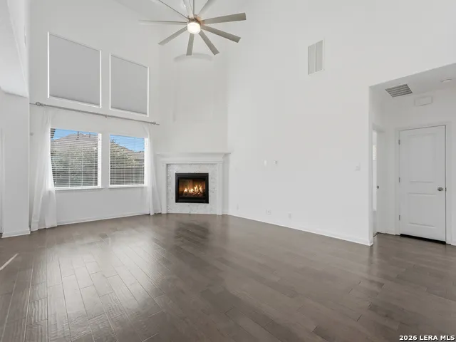 619 HIDDEN VIEW ST New Braunfels, TX 78130