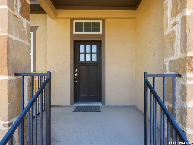 619 HIDDEN VIEW ST New Braunfels, TX 78130