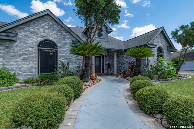 1825 CLARICE AVE Alice, TX 78332