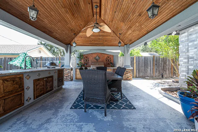 1825 CLARICE AVE Alice, TX 78332