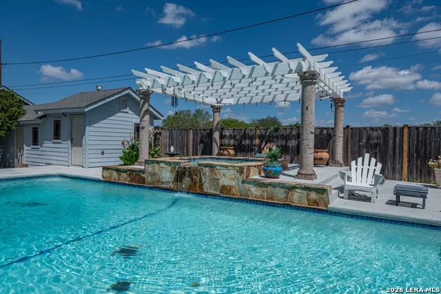 1825 CLARICE AVE Alice, TX 78332