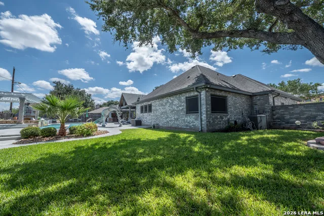 1825 CLARICE AVE Alice, TX 78332