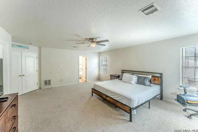 7219 Albany Rdg San Antonio, TX 78250