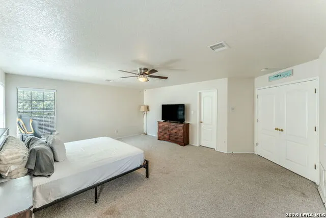 7219 Albany Rdg San Antonio, TX 78250