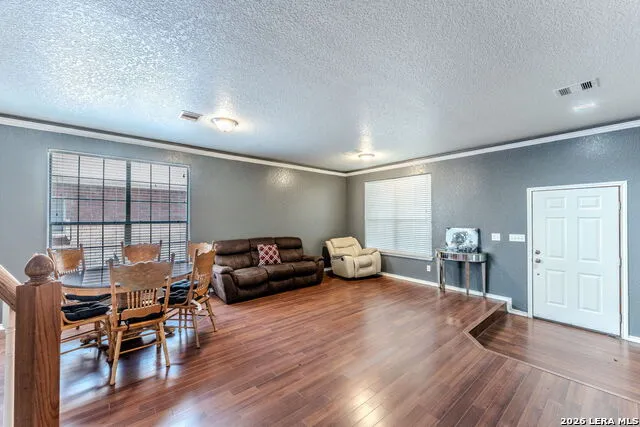 7219 Albany Rdg San Antonio, TX 78250