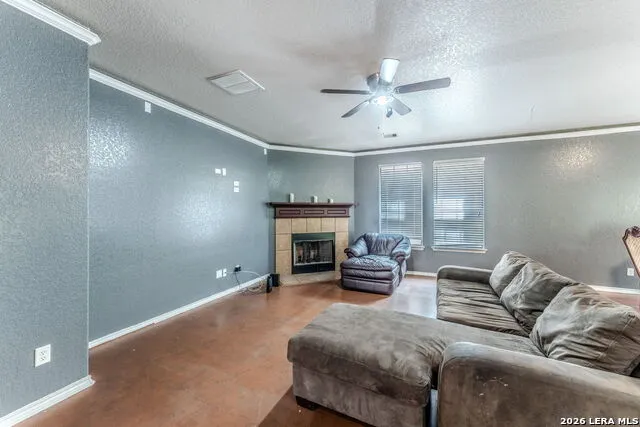 7219 Albany Rdg San Antonio, TX 78250