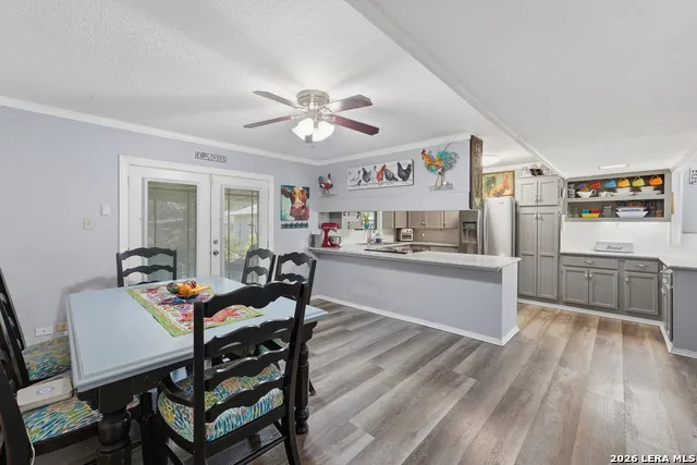 228 S PONTON ST Gonzales, TX 78629