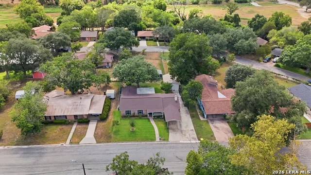 228 S PONTON ST Gonzales, TX 78629