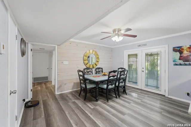 228 S PONTON ST Gonzales, TX 78629