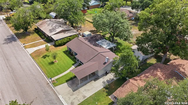 228 S PONTON ST Gonzales, TX 78629