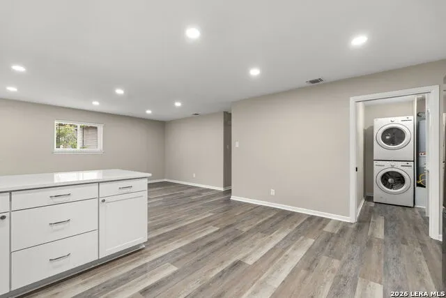 205 MISTLETOE ST Fredericksburg, TX 78624