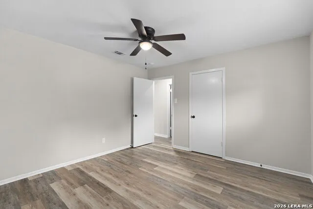 205 MISTLETOE ST Fredericksburg, TX 78624