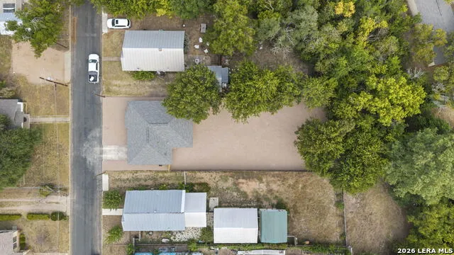 205 MISTLETOE ST Fredericksburg, TX 78624