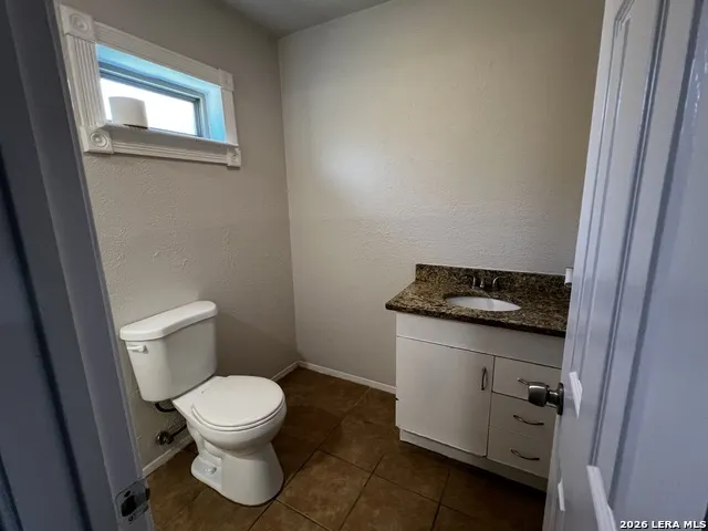 8573 ECHO CREEK LN San Antonio, TX 78240
