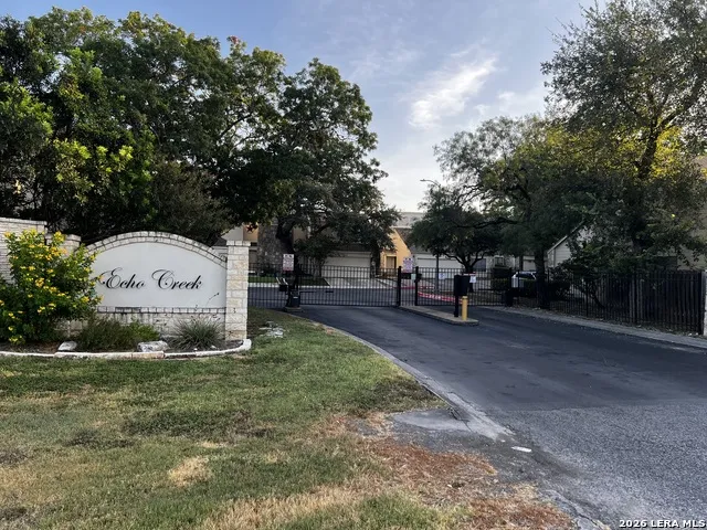 8573 ECHO CREEK LN San Antonio, TX 78240
