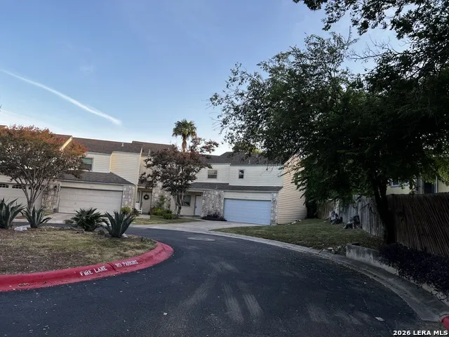 8573 ECHO CREEK LN San Antonio, TX 78240