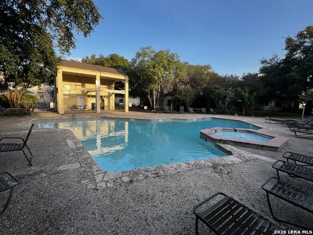 8573 ECHO CREEK LN San Antonio, TX 78240