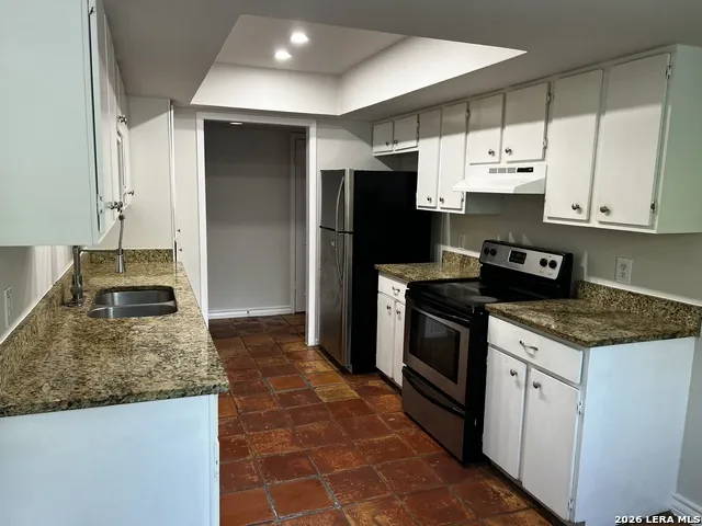 8573 ECHO CREEK LN San Antonio, TX 78240