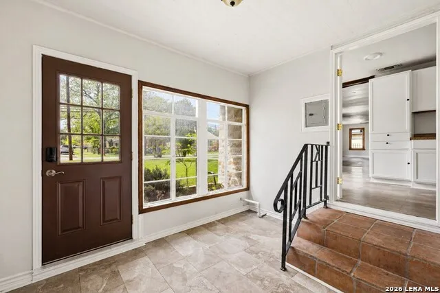 111 LEWIS AVE Kerrville, TX 78028