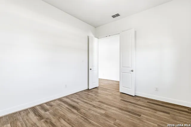 145 W MAGNOLIA CIR La Vernia, TX 78121