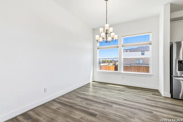 145 W MAGNOLIA CIR La Vernia, TX 78121