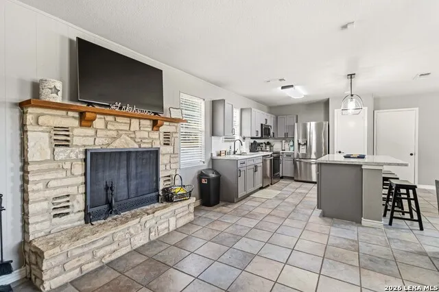 2123 CANYON LAKE DR Canyon Lake, TX 78133