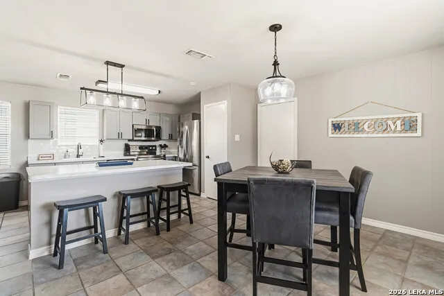 2123 CANYON LAKE DR Canyon Lake, TX 78133
