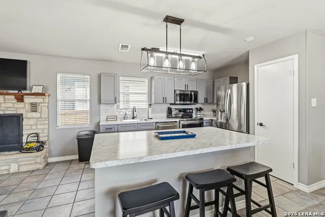 2123 CANYON LAKE DR Canyon Lake, TX 78133