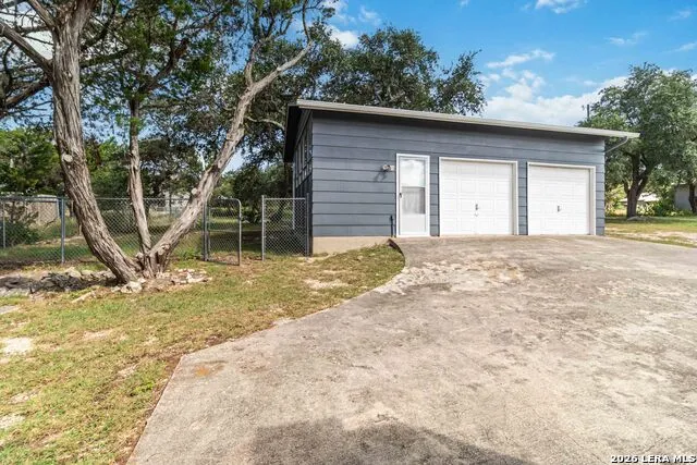 2123 CANYON LAKE DR Canyon Lake, TX 78133