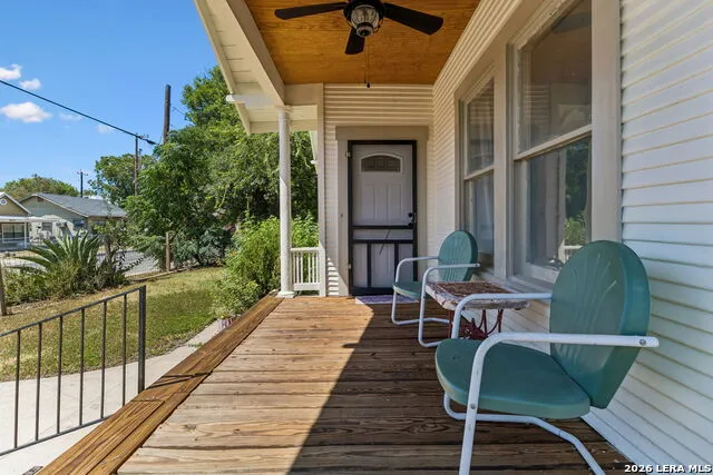 1620 OLIVE ST San Antonio, TX 78208