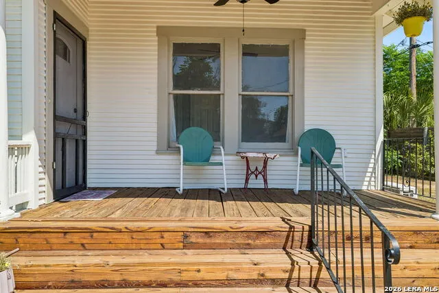 1620 OLIVE ST San Antonio, TX 78208