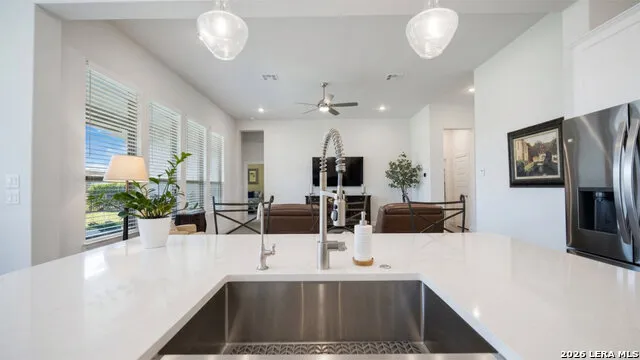 112 Valencia Boerne, TX 78006