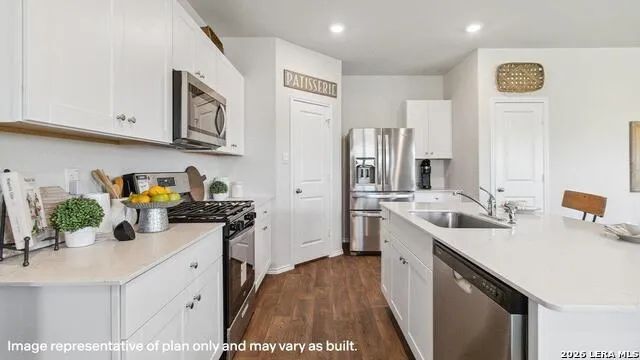 5906 Basalt Bay San Antonio, TX 78222