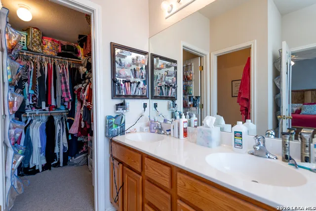 2909 FLEET DR Austin, TX 78748