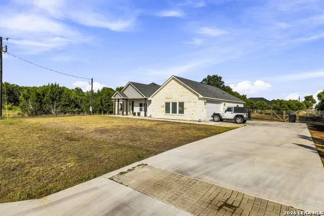 341 Park Rd Bandera, TX 78003