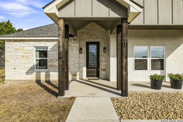 341 Park Rd Bandera, TX 78003