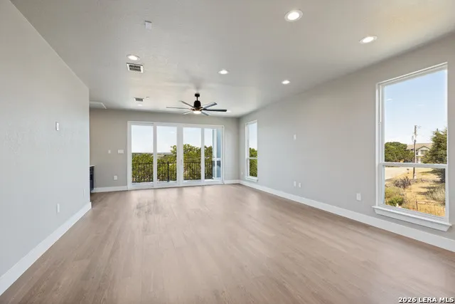 748 RIVIERA DR Canyon Lake, TX 78133