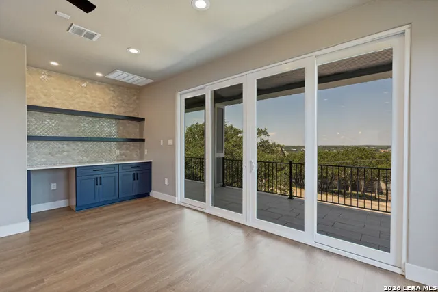 748 RIVIERA DR Canyon Lake, TX 78133