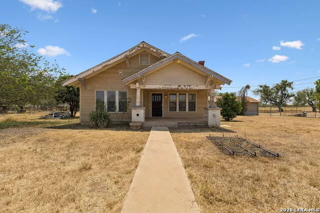 201 E Harris St Dilley, TX 78017