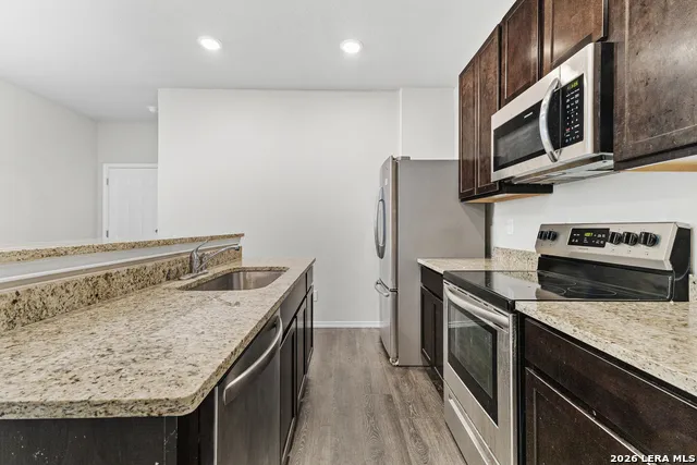 14631 STIRRUP TRCE Elmendorf, TX 78112