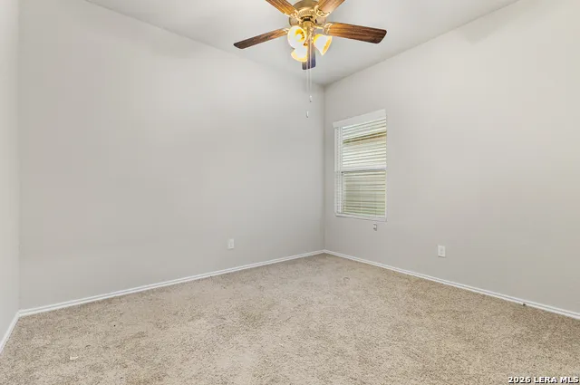 14631 STIRRUP TRCE Elmendorf, TX 78112