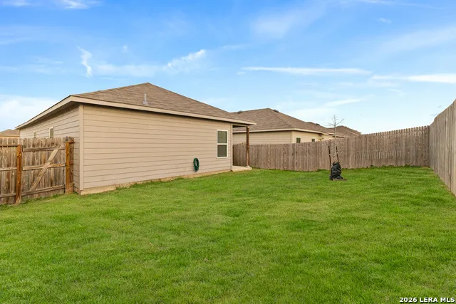 14631 STIRRUP TRCE Elmendorf, TX 78112