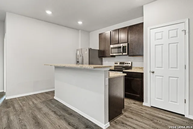 14631 STIRRUP TRCE Elmendorf, TX 78112